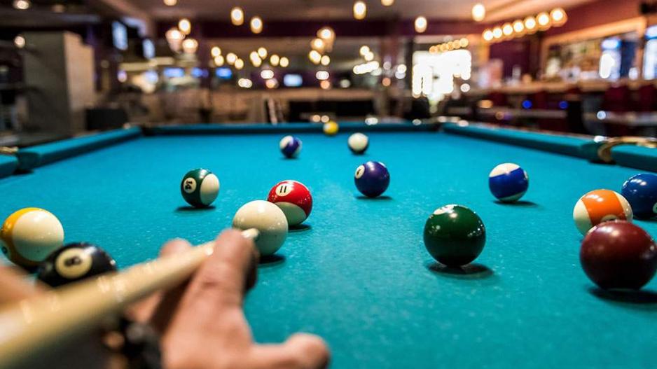 Discover the variety at EZ Billiards Santa Clarita. Choosing the Best Pool Cue: A Comprehensive Guide
